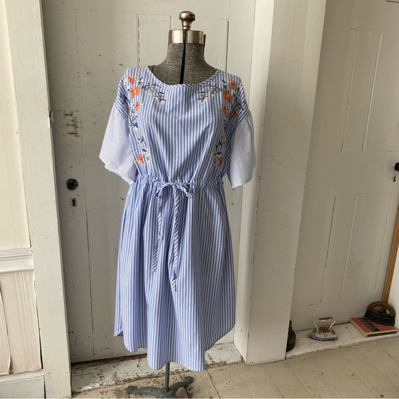 Ava & Viv Cotton Embroidered Plus Size Stripe Dresss - Picture 3 of 13